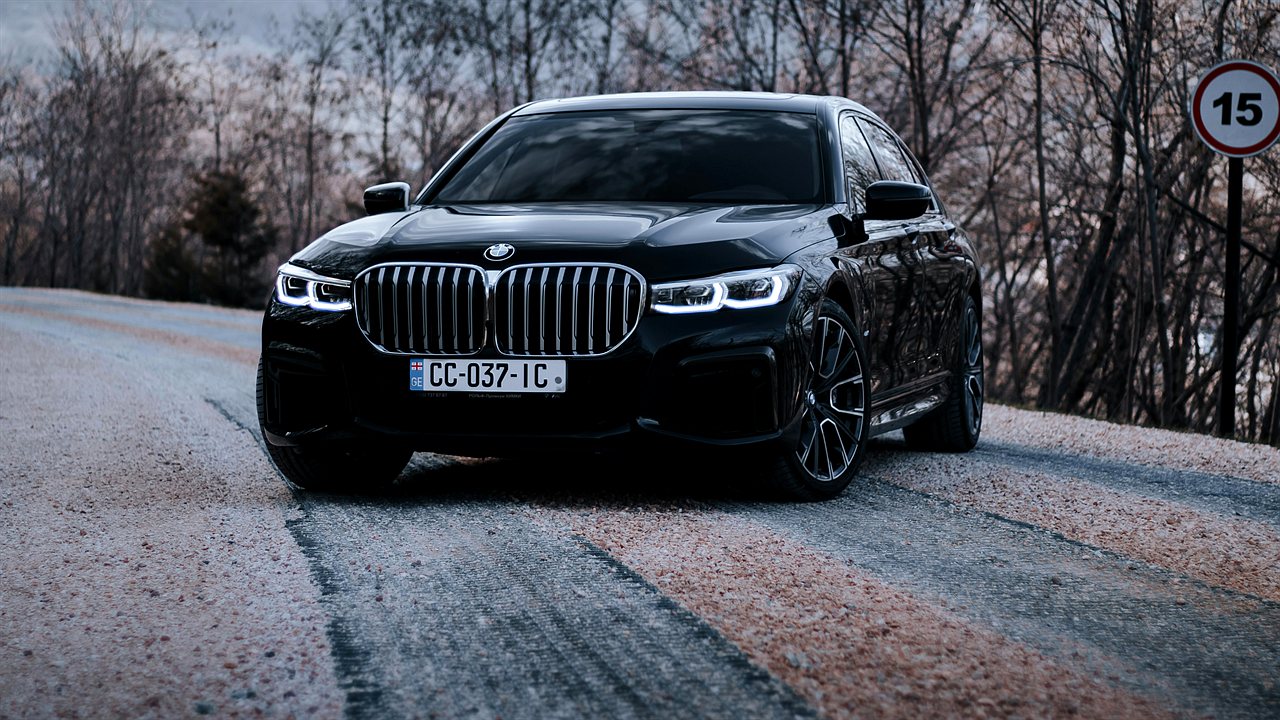 BMW 740 2